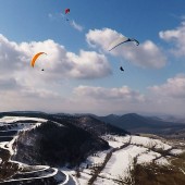 Wielka sobota na Klinie, Paragliding Fly