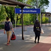 Wałbrzych miasto też jakby nowy peron.