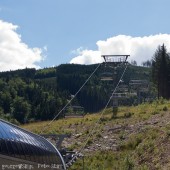 Latanie na Kamencu, Wjazd kolejką prawie na szczyt.