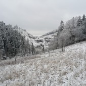 Widok na kopalnie od strony podejścia na start.