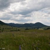 Widok od strony przedpola na wprost.